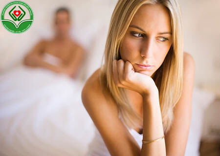 Viêm lộ tuyến gây chảy máu khi quan hệ